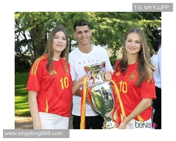 足球明星亚马尔荣获勋章背后的故事与成就揭秘